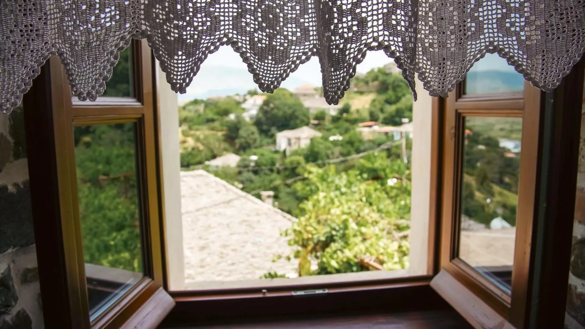 Pampeas Family House Lejlighed Gjirokastër