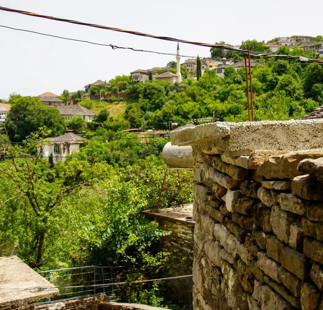 Pampeas Family House Lejlighed Gjirokastër 0*,
